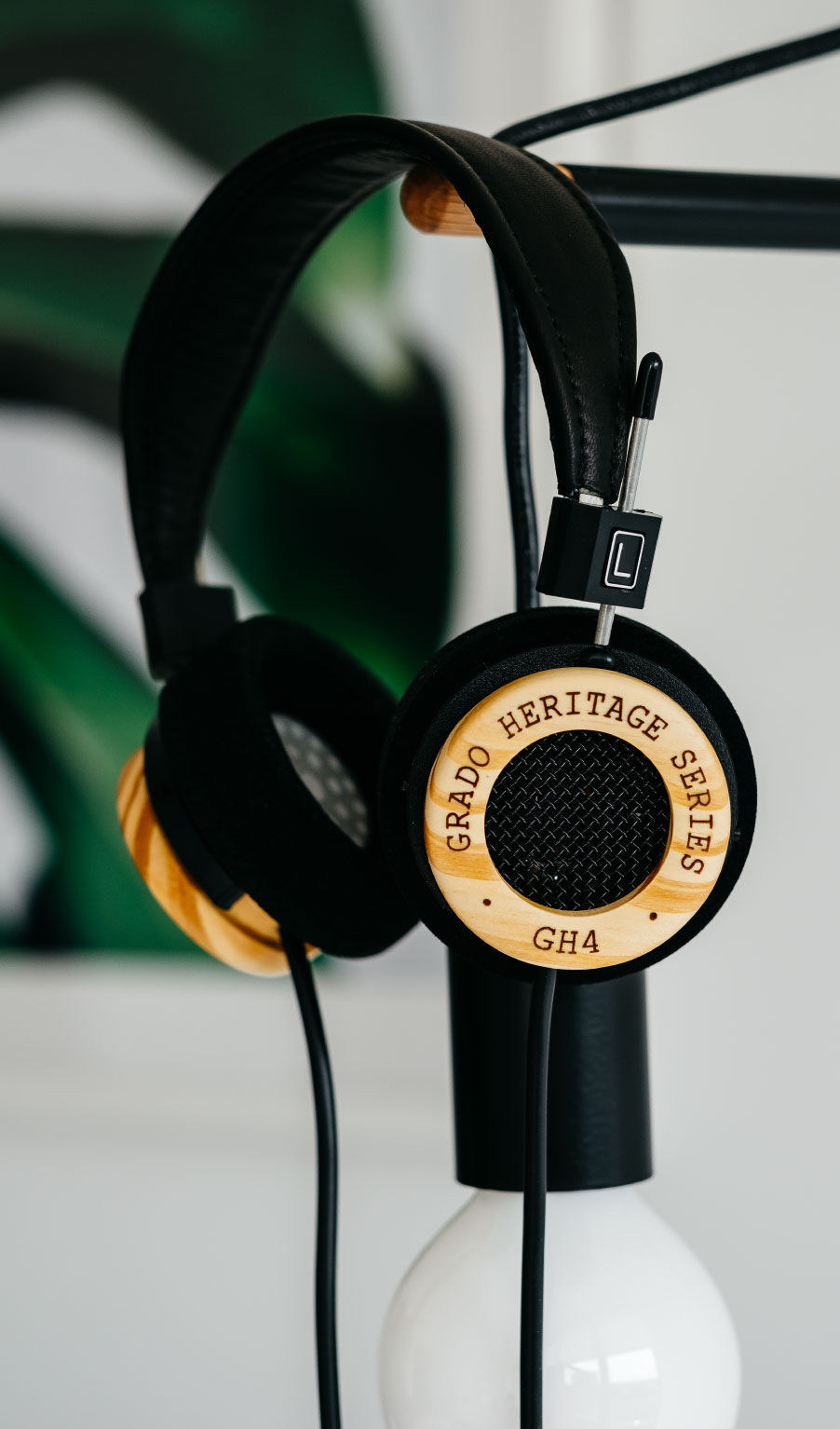 Photo of GH4 headphones with a plant in the background